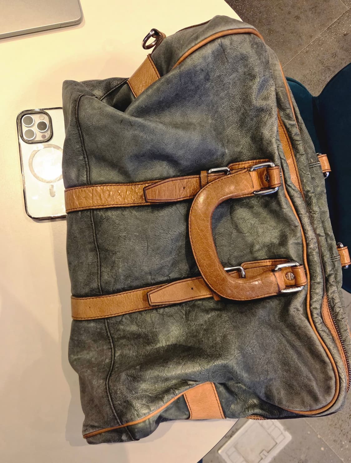 ​00s D&G 아카이브 레더 더플백 상품이미지5