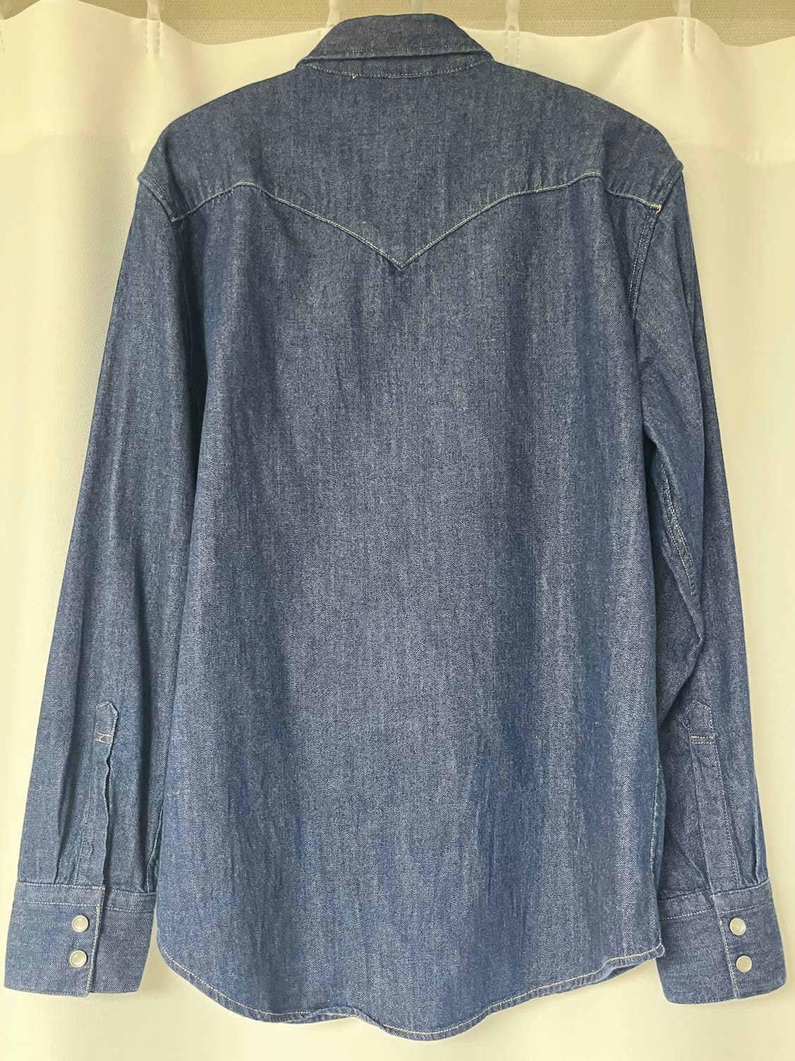 리바이스 바스토우 웨스턴 셔츠 데님셔츠 m 사이즈 판매합니다. 상품이미지3