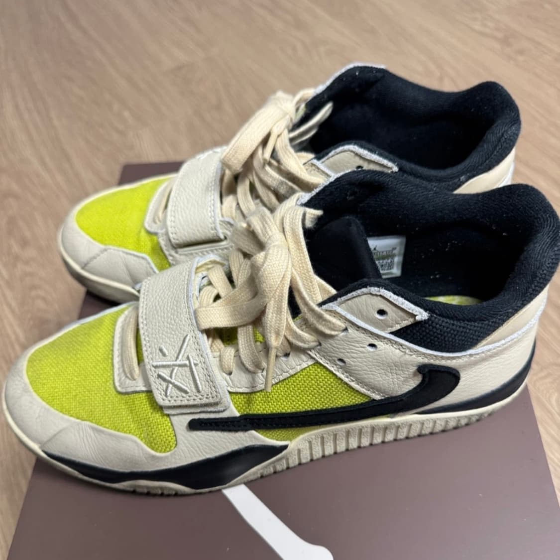 조던 x 트래비스 스캇 점프맨 잭 TR 브라이트 캑터스잭 상품이미지2