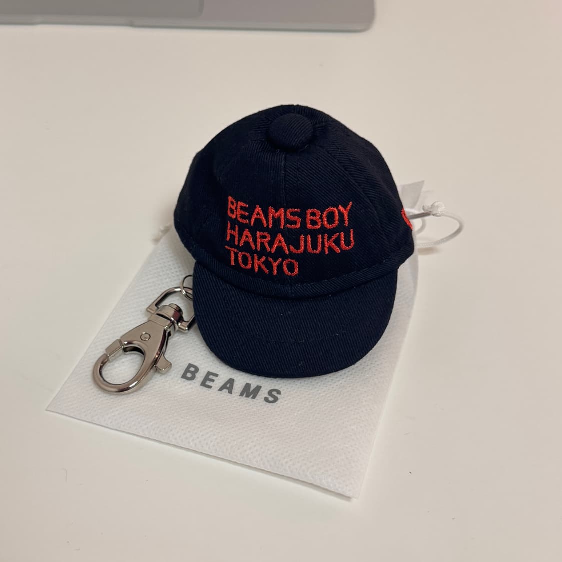 [새상품]빔즈보이x뉴에라 모자 키링 하라주쿠 한정판 상품이미지1