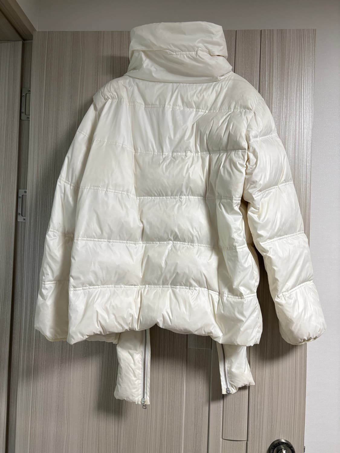 후드바이에어 14fw 패딩 상품이미지7