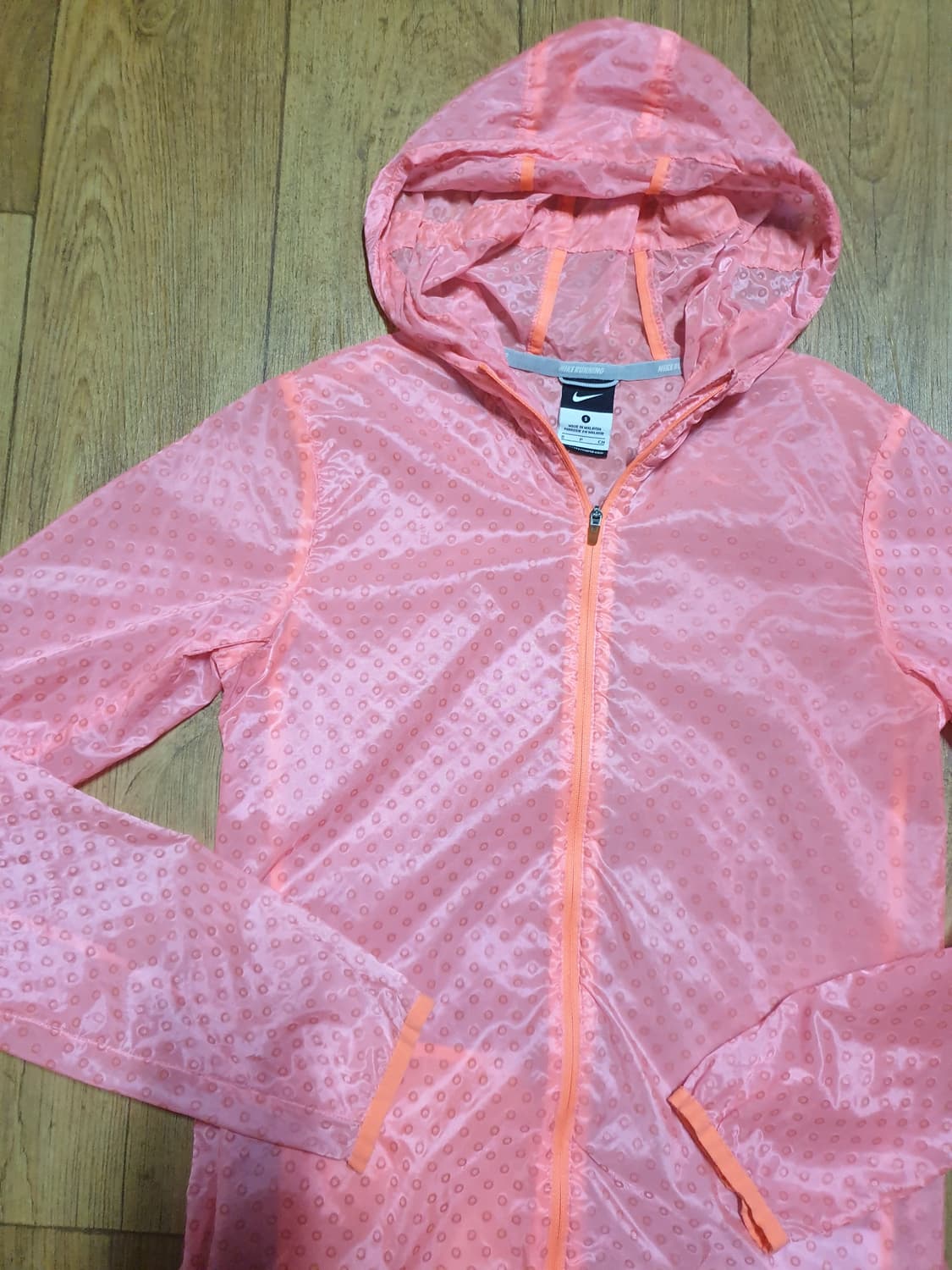1099 나이키 바람막이 90 사이즈입니다 상품이미지4
