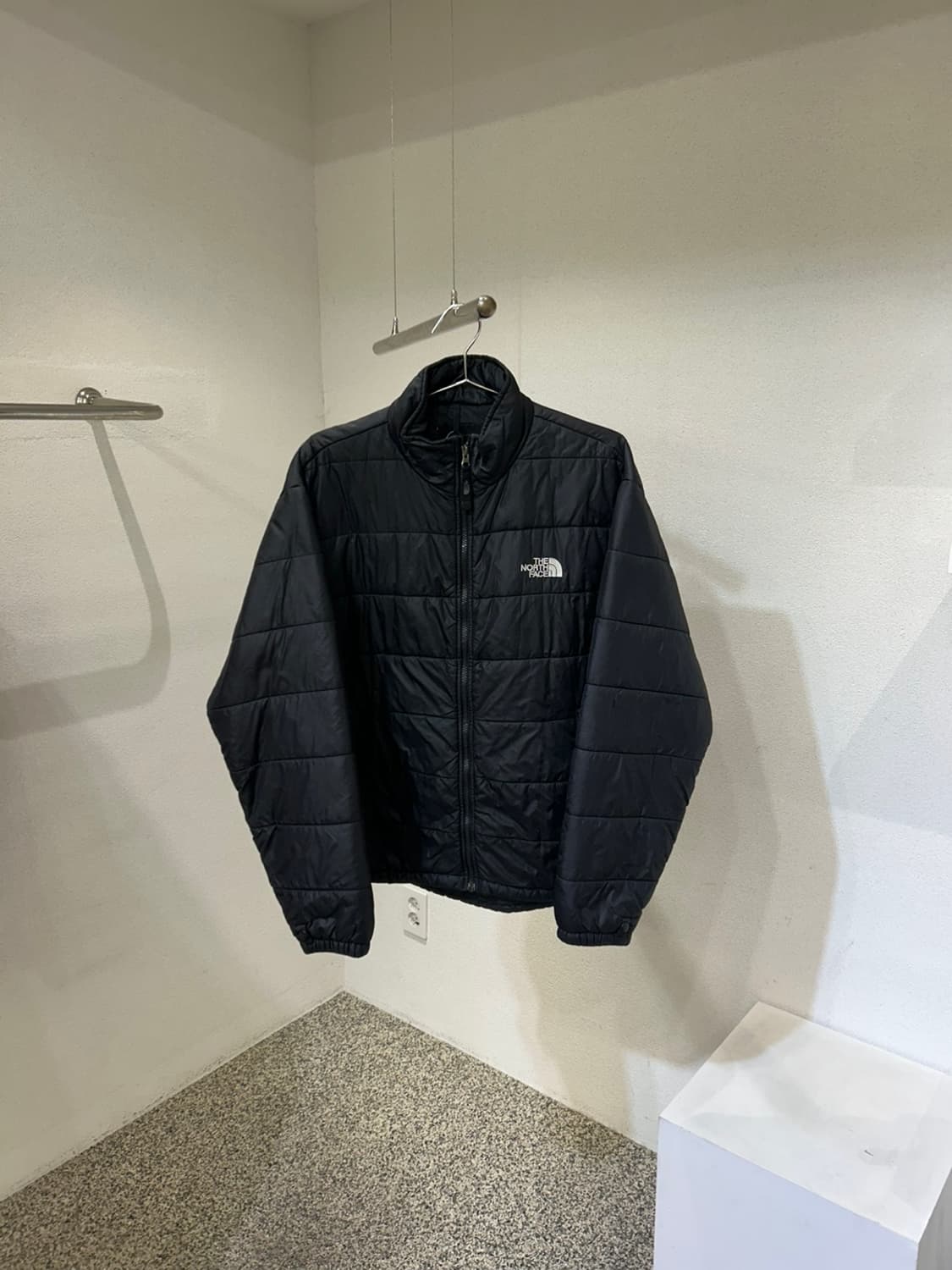 노스페이스 블랙 패딩 자켓 상품이미지1