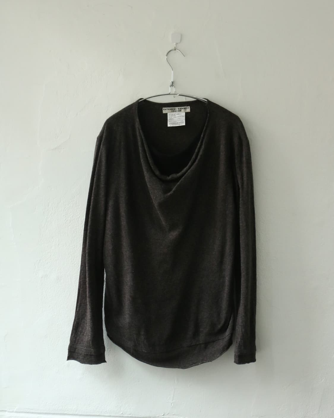 캐서린 햄넷 드레이프 니트 탑  상품이미지1