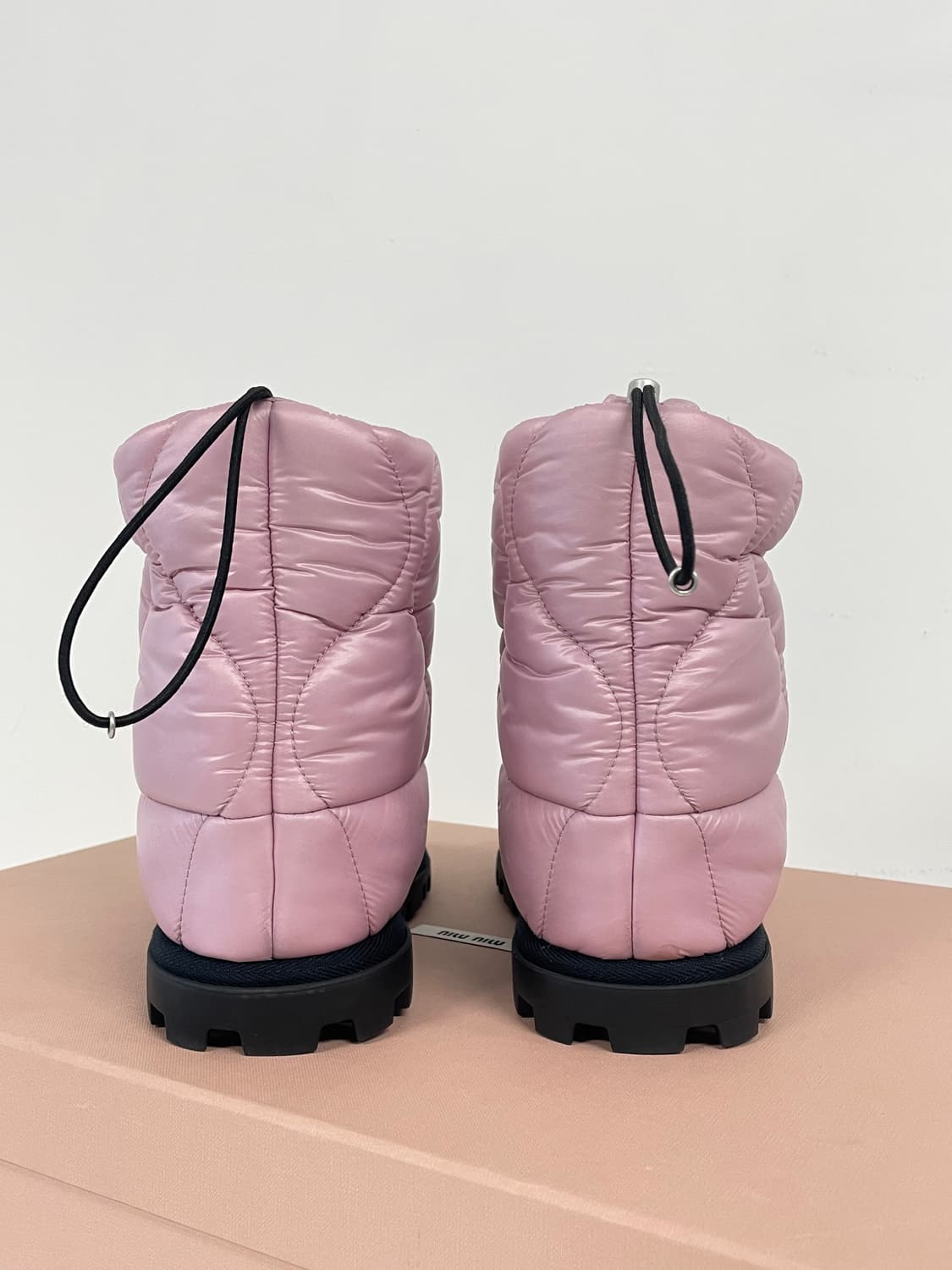새상품 미우미우 나일론 앵클 패딩 부츠 상품이미지6