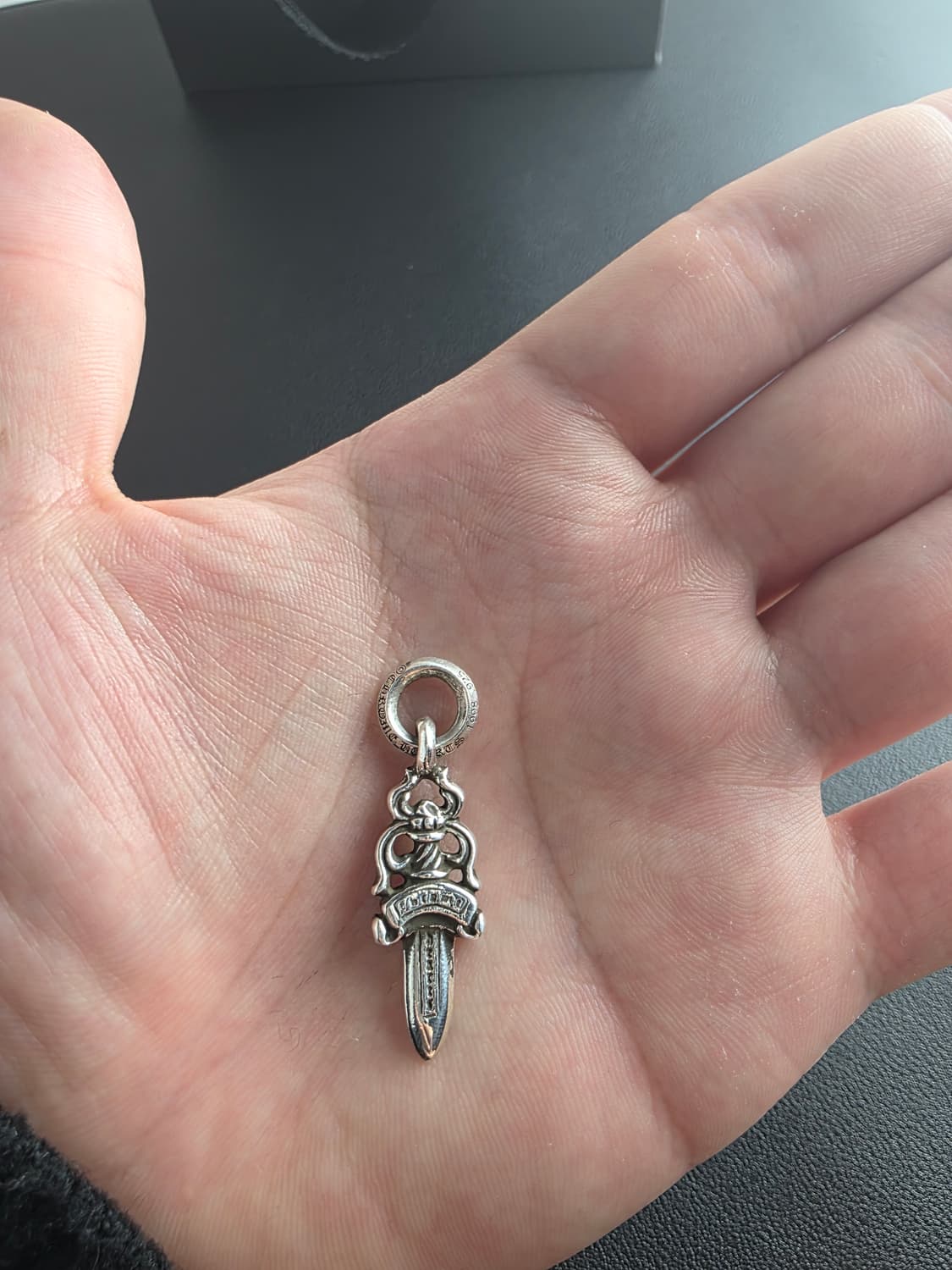 크롬하츠 5대거 펜던트 상품이미지1