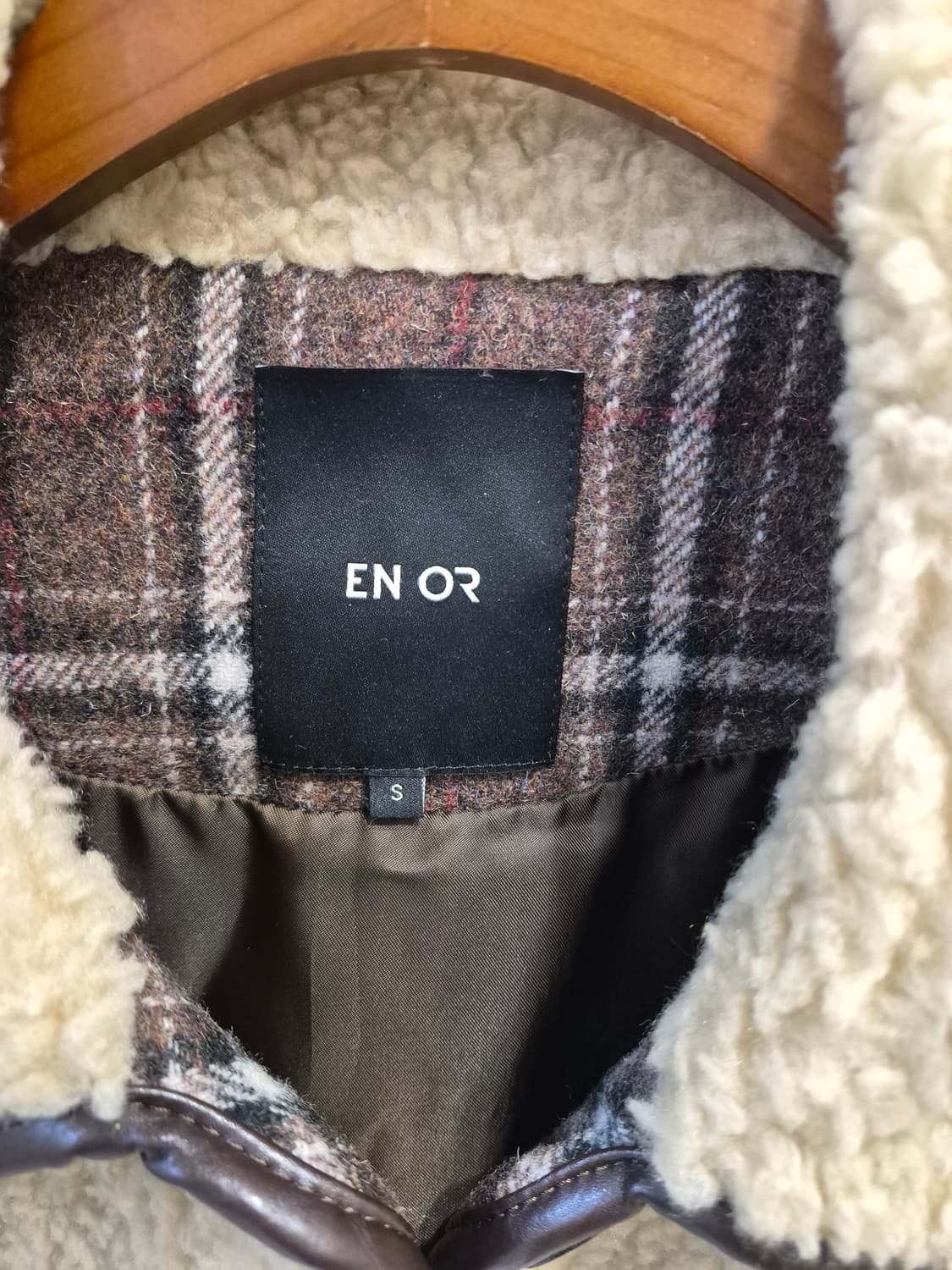 앤오르 EN OR. 양털 더플 재킷. 크림 아이보리 상품이미지3