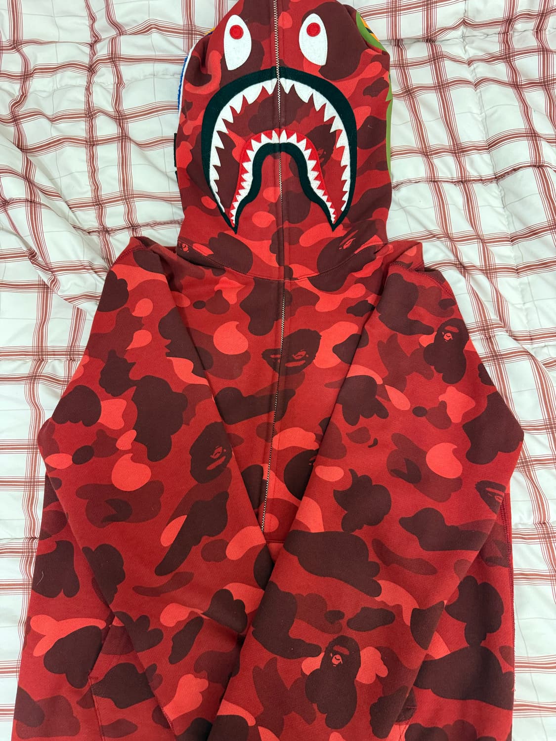 베이프 레드 카모 샤크 후드집업 M 상품이미지1