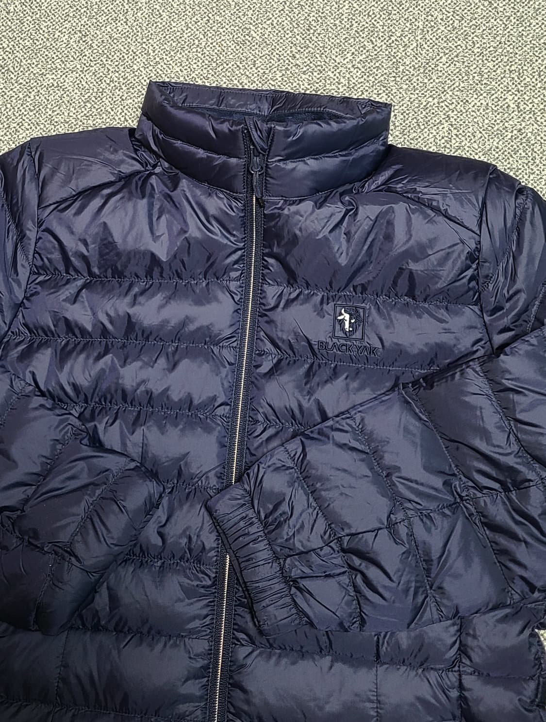 블랙야크 여성 경량 구스다운 패딩 95 네이 정사이즈  상품이미지2