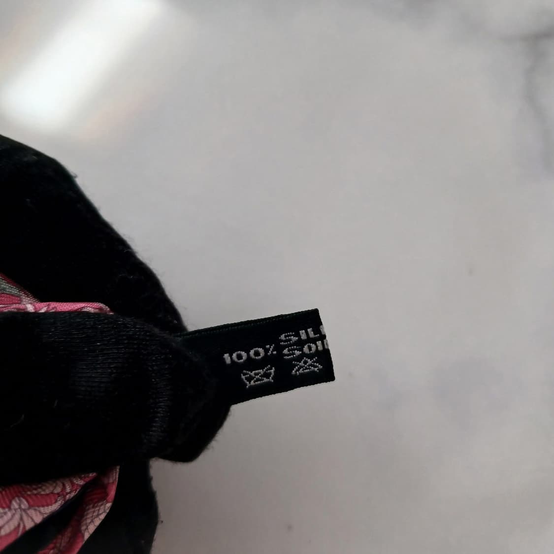 살바토레 페라가모 실크 핑크 넥타이 8.7cm A등급 A18856
 상품이미지9