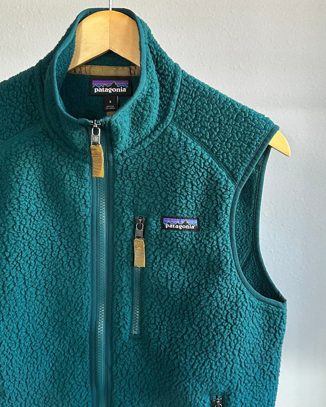 [S]파타고니아 레트로 파일 베스트 다크 보레알리스 그린 상품이미지3