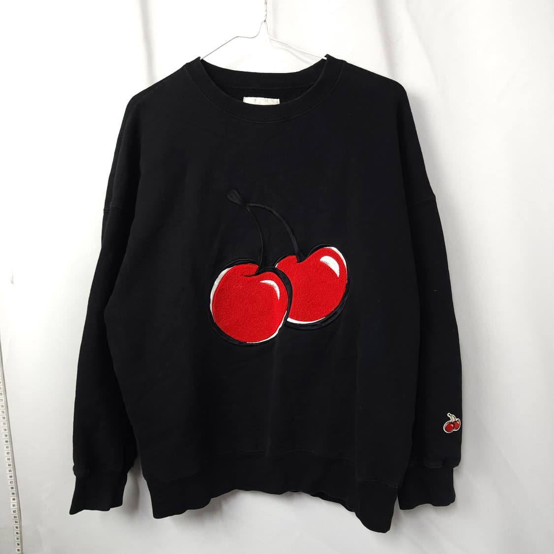 프리 [122] 키르시 빅체리로고 기모 맨투맨  상품이미지1