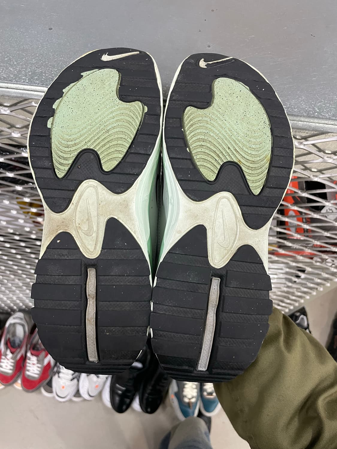 나이키 에어맥스 블리스 화이트 실버 255 상품이미지6