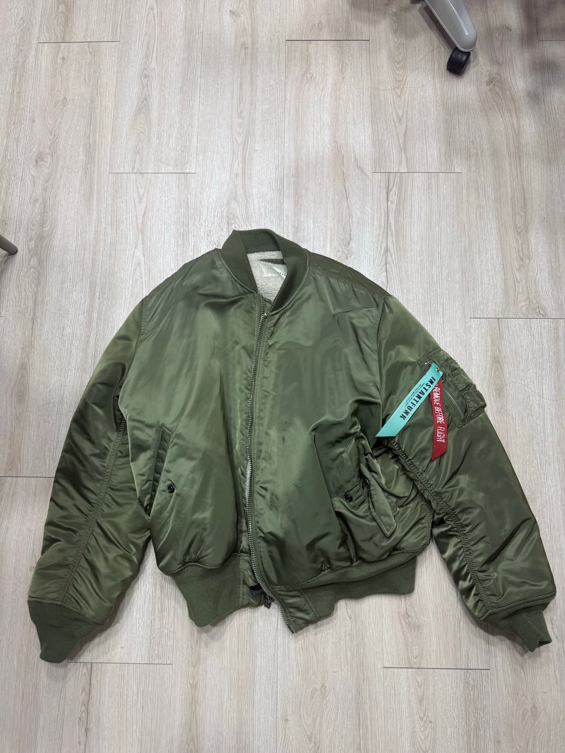 인스턴트펑크 x 알파인더스트리 항공점퍼 XL 상품이미지1