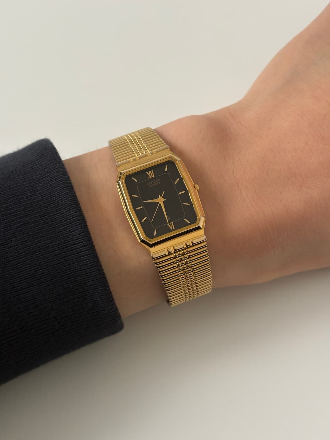 시티즌 1980년대 빈티지 시계 CQ 블랙 다이얼 골드 스퀘어 쿼츠 남성 상품이미지9