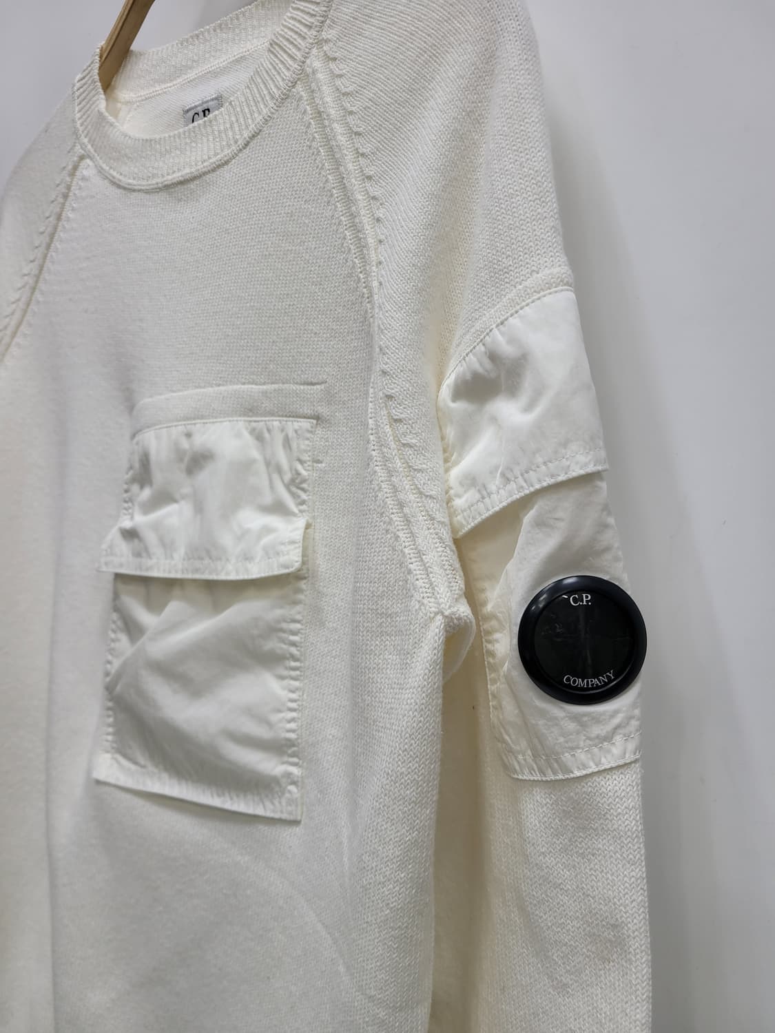 CP COMPANY CP컴퍼니 렌즈 와펜 니트 / 남 50 (L)
 상품이미지3