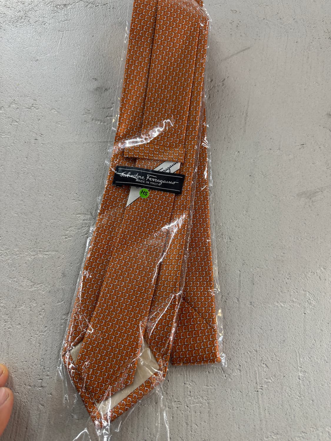 살바토레페라가모 오렌지색 넥타이 (새상품) 상품이미지3