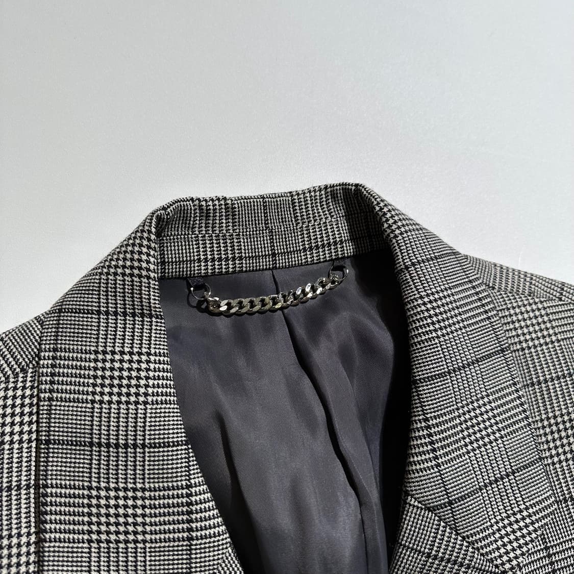 솔리드옴므 모헤어 블렌드 글렌체크 스냅버튼 더블블레이저 상품이미지3