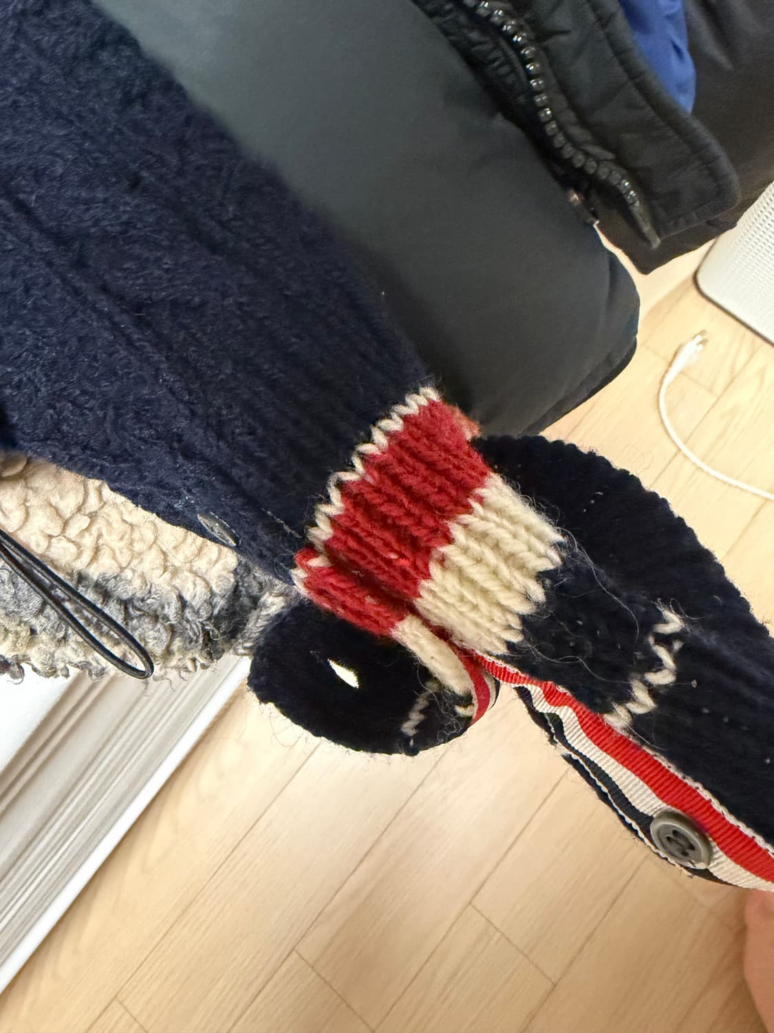 톰브라운 네이비 RWB 크루넥 니트 3사이즈 M 상품이미지4