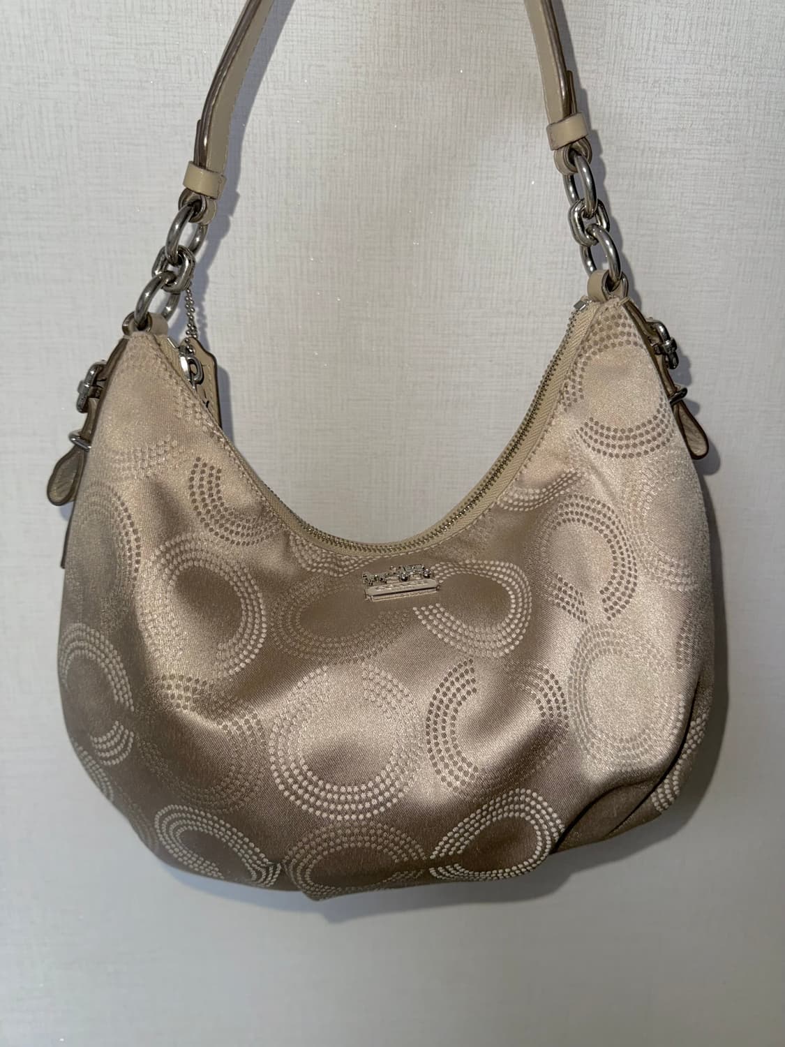 코치 베이지 숄더백 상품이미지2