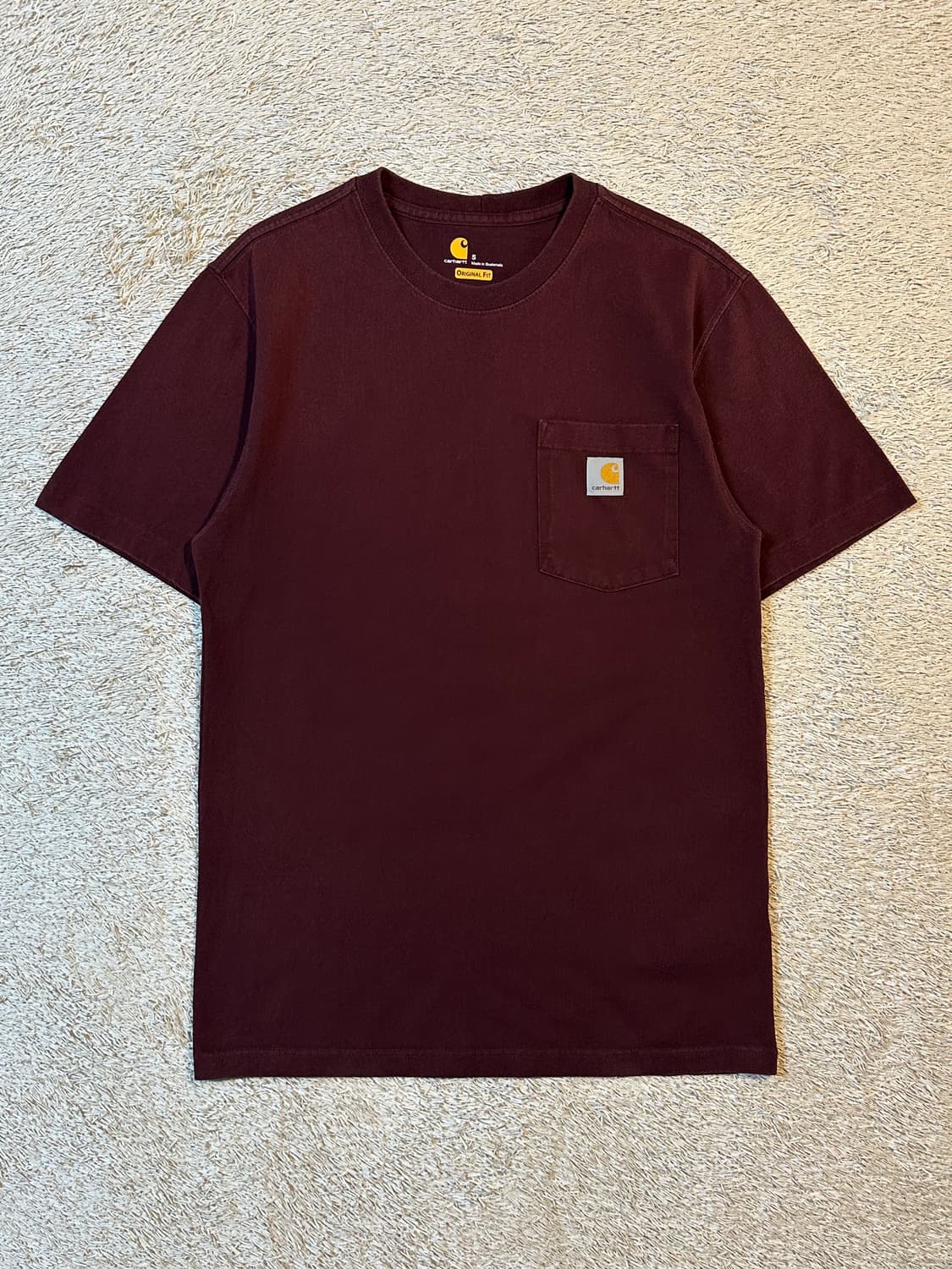 칼하트 CARHARTT 오리지널핏 포켓 반팔 티셔츠 버건디 상품이미지1