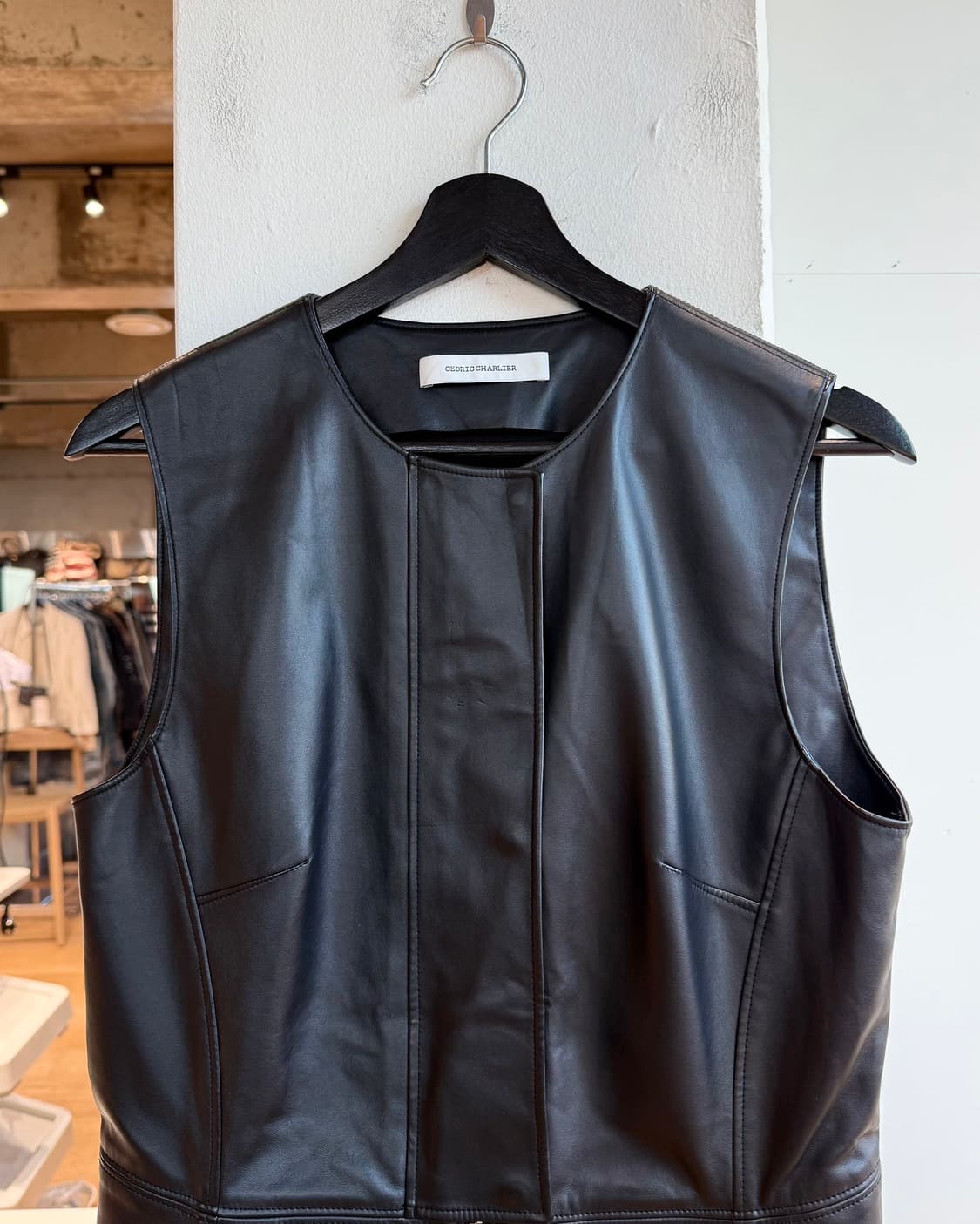세르딕 샬리에 블랙 레더 베스트 자켓  상품이미지3