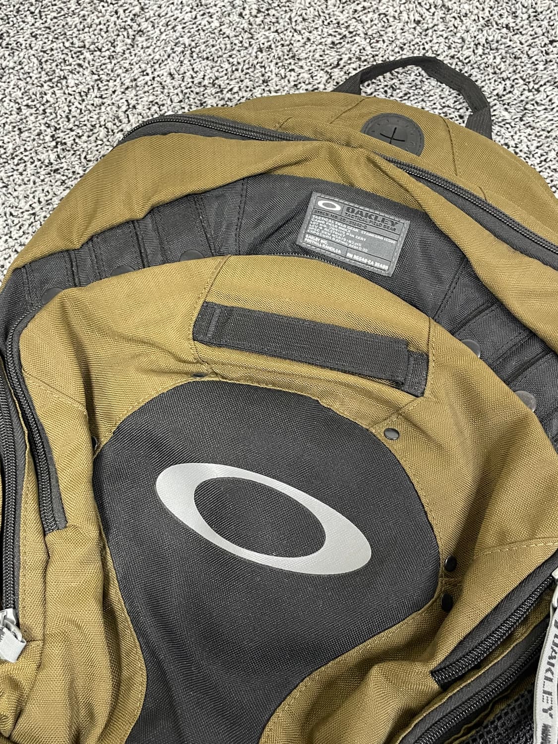 빈티지9. 오클리 00's 올드스쿨 아이콘 RC 백팩 카키베이지 가방 상품이미지2