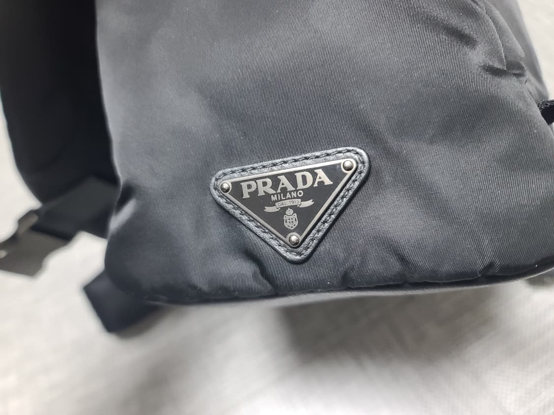 프라다 카메라백 바이커백 크롬 레더 숄더백 크로스백 va1063 상품이미지4