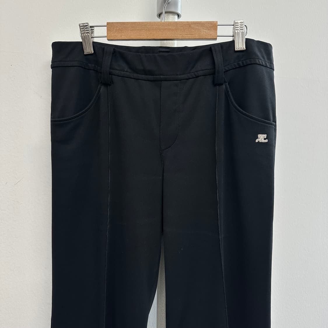 꾸레쥬 로고 핀턱 팬츠 상품이미지2