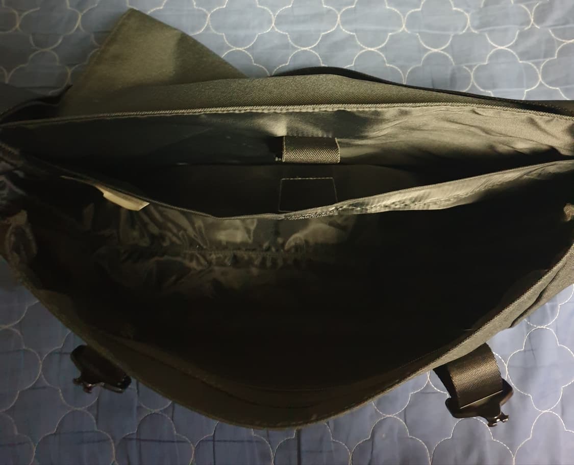 메종미네드 투버클 메신저 크로스백 블랙 상품이미지4