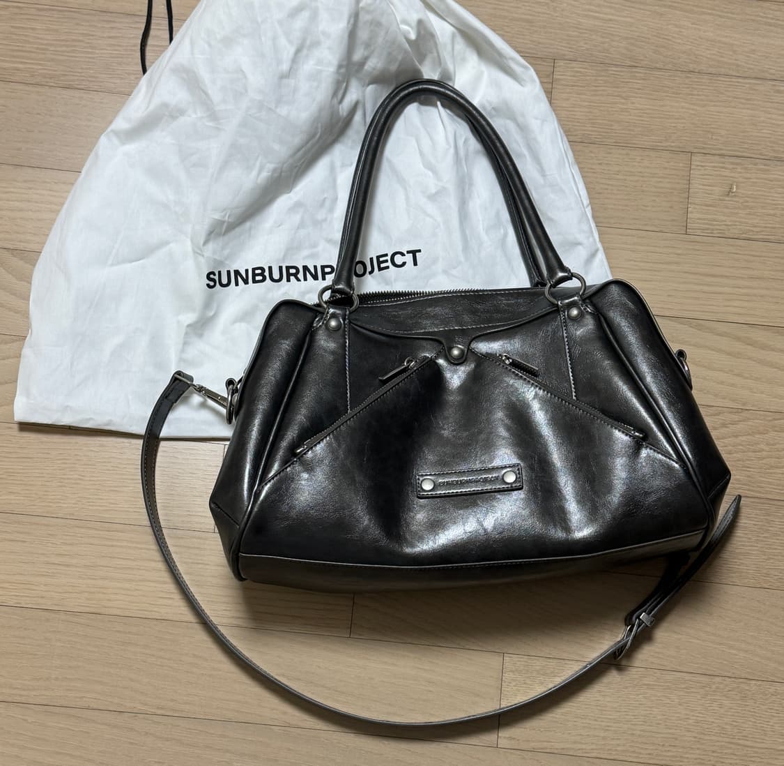 썬번프로젝트 모스백 메탈 가방 한소희 가방 아일릿 이로하 상품이미지1