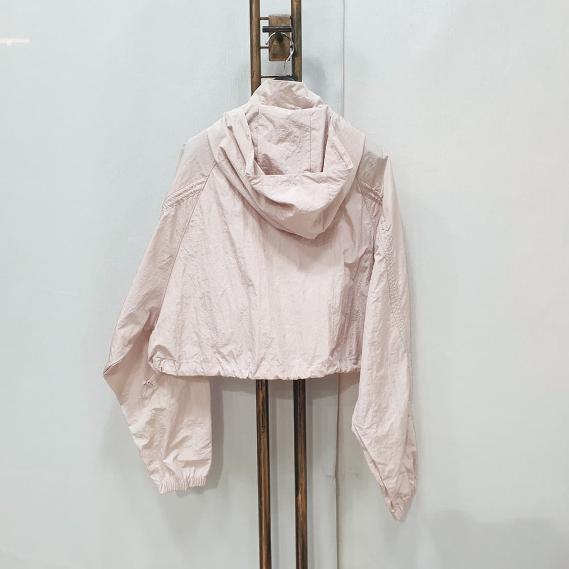 널디 바람막이 크롭 자켓 XS(55~66) 상품이미지4