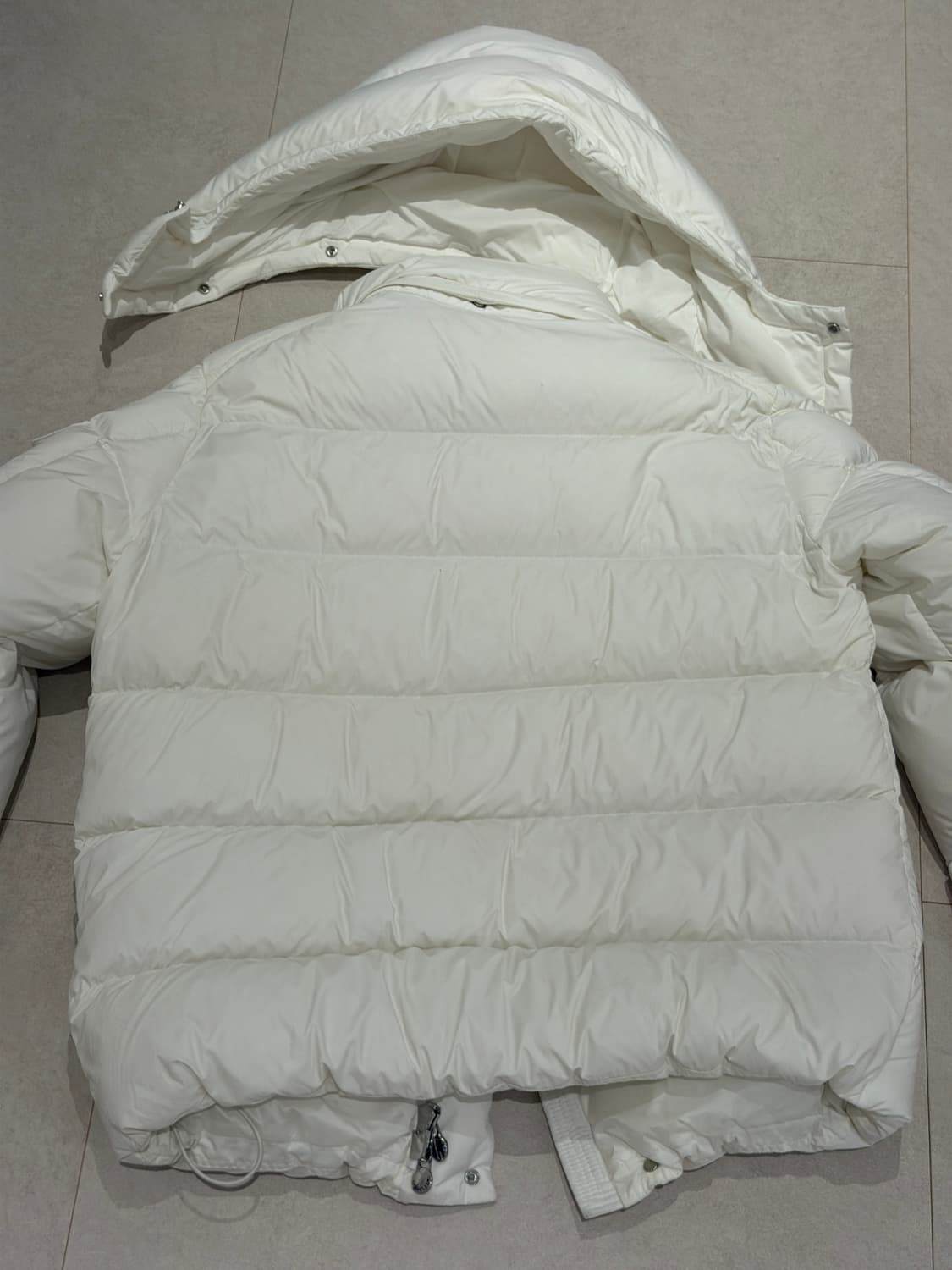 몽클레어 베제르 화이트 4 상품이미지6