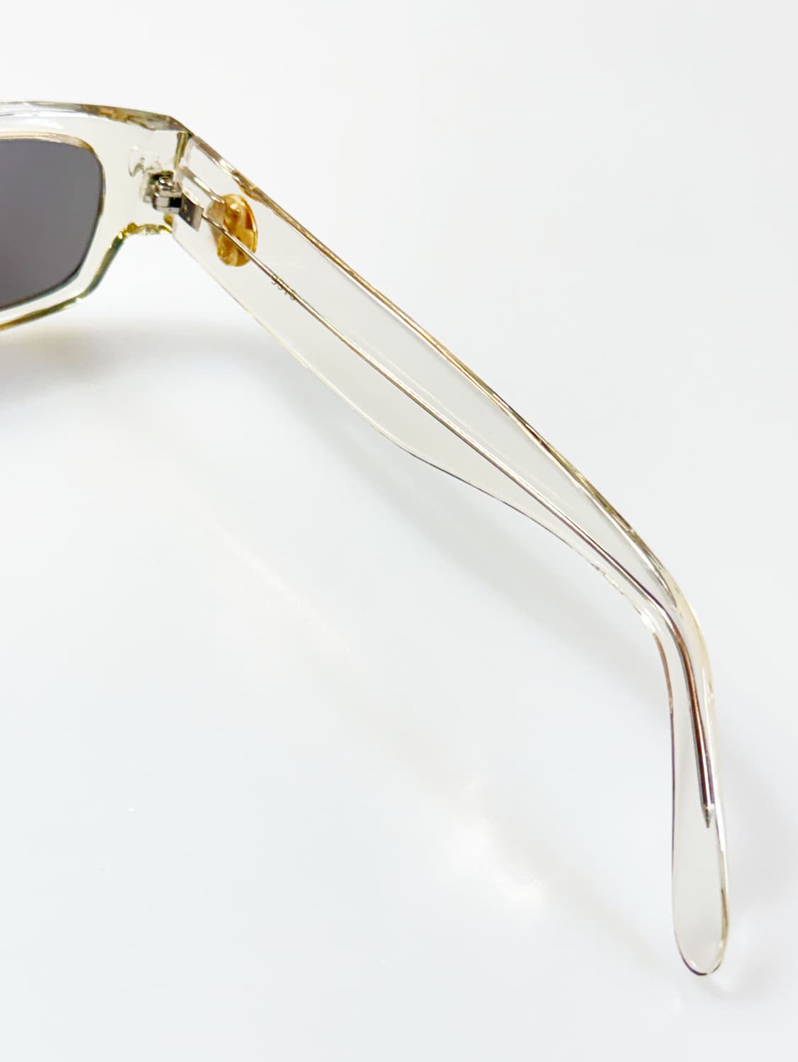 90s 유럽제 클리어 볼드 스퀘어 골드 엠블럼 빈티지 선글라스 상품이미지7