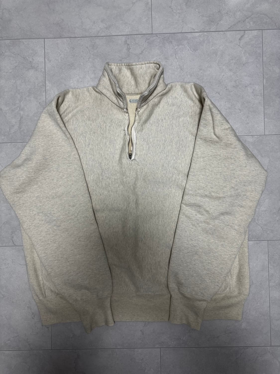 아프레쎄 apresse 하프집업 판매 상품이미지1