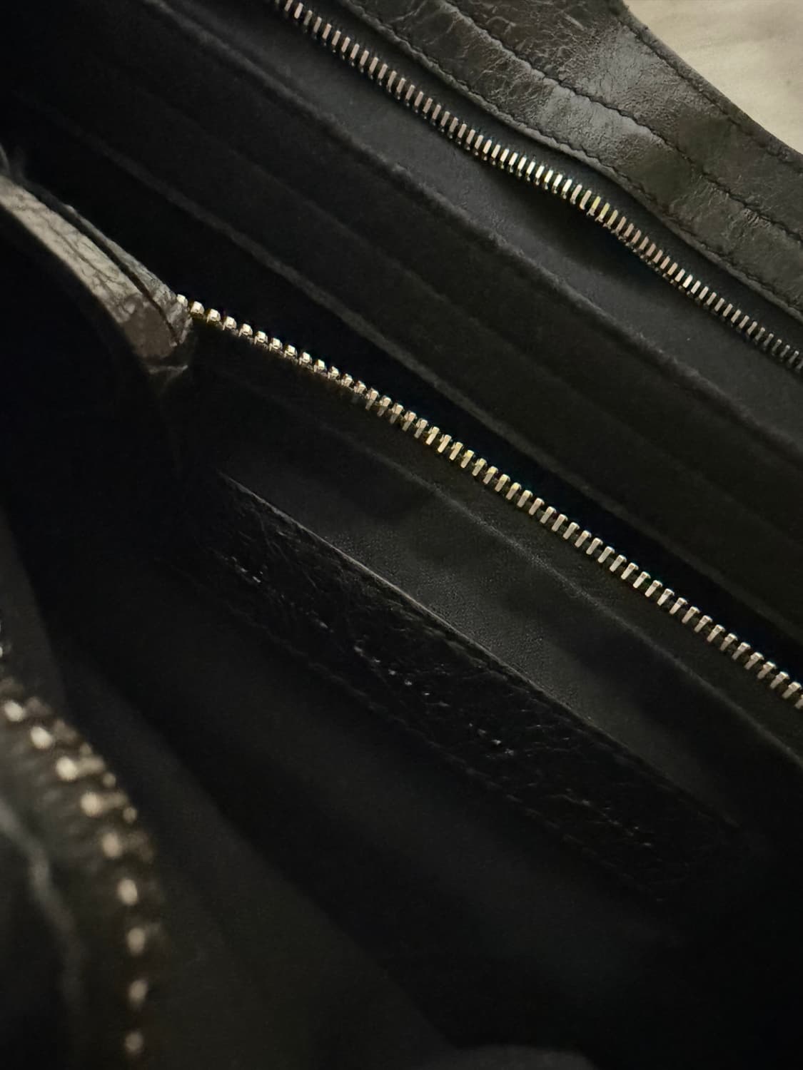 발렌시아가 시티 모터백 미디움  상품이미지8