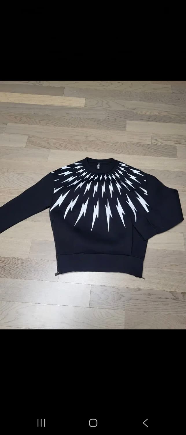 닐바렛 맨투맨 상품이미지1