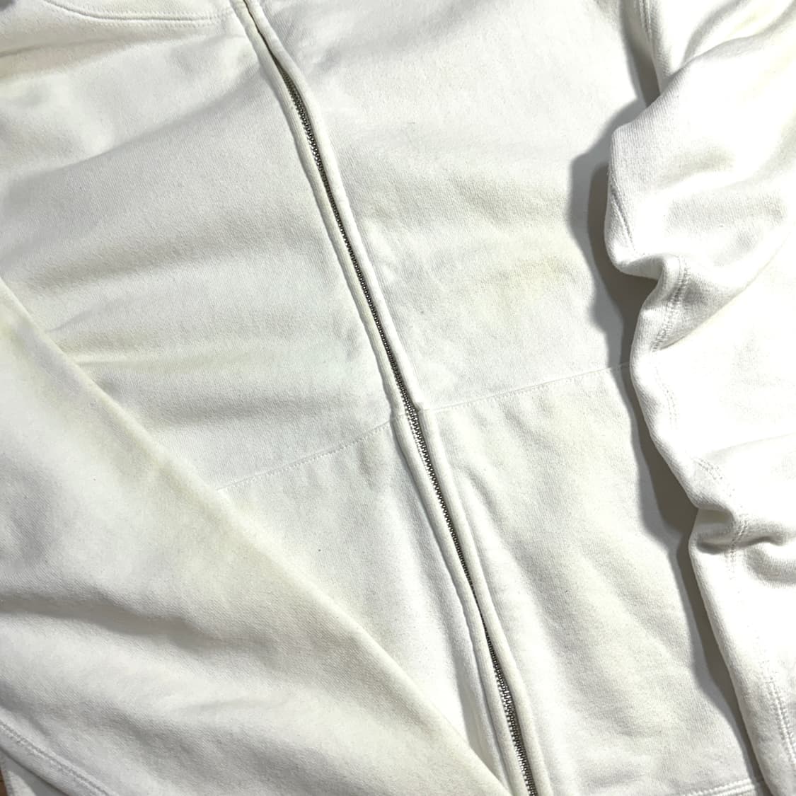 bape 베이프 X 바운티 헌터 매드 샤크 화이트 후드집업 상품이미지7