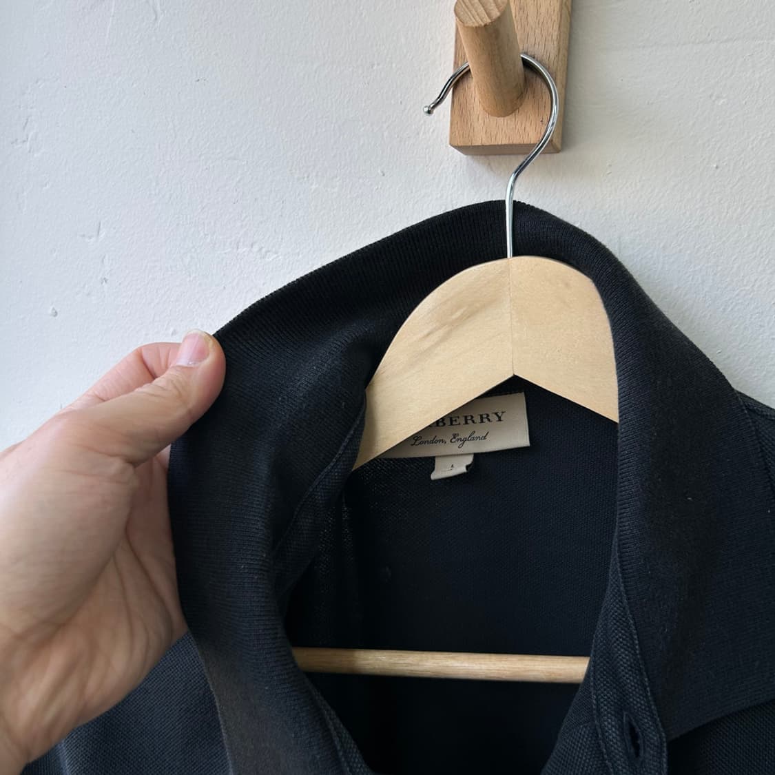 16671 - 버버리 블랙 반팔 카라티 상품이미지3