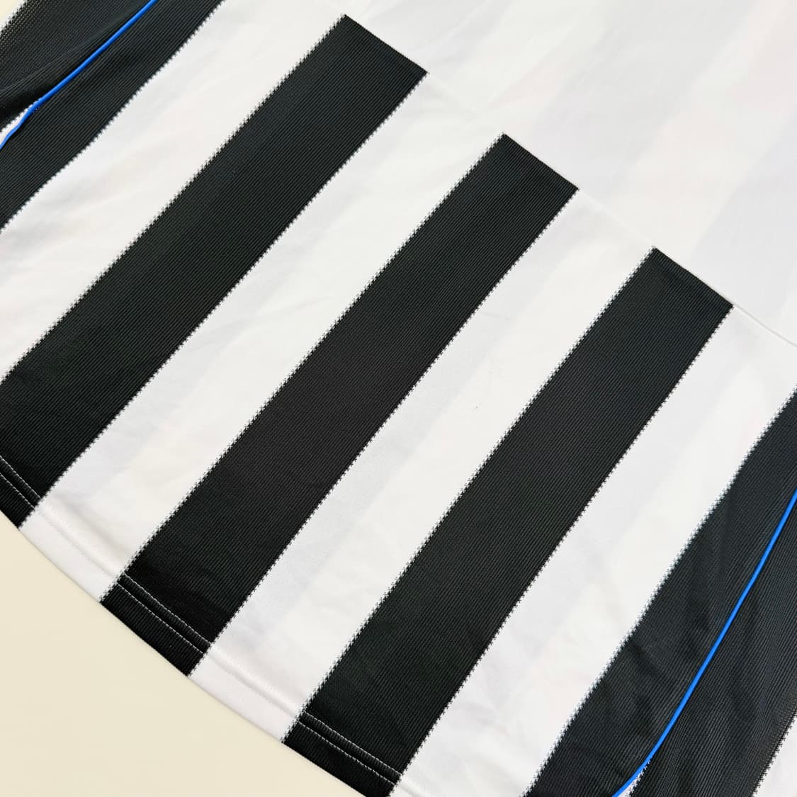09-10 뉴캐슬 유나이티드 홈 유니폼 상품이미지7
