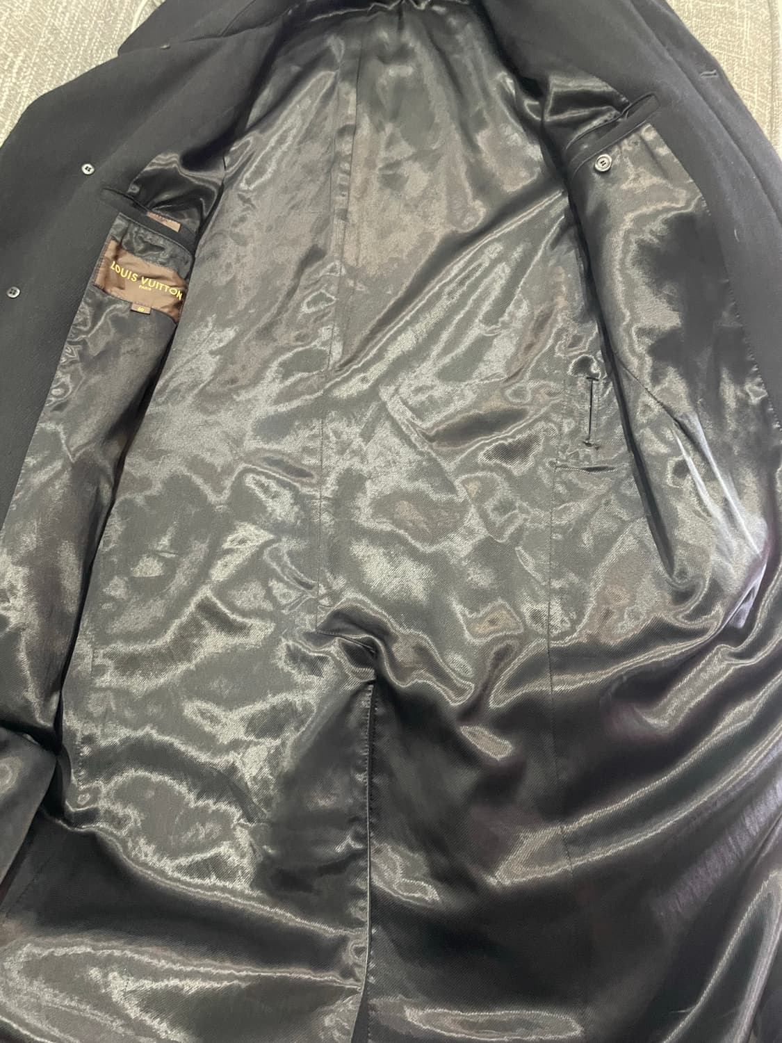 루이비통 블랙 롱 울 코트 50 정품 상품이미지3