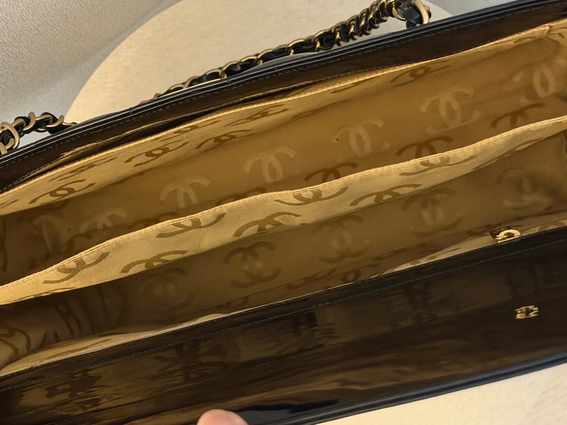 샤넬 블랙 에나멜 토트백 상품이미지6
