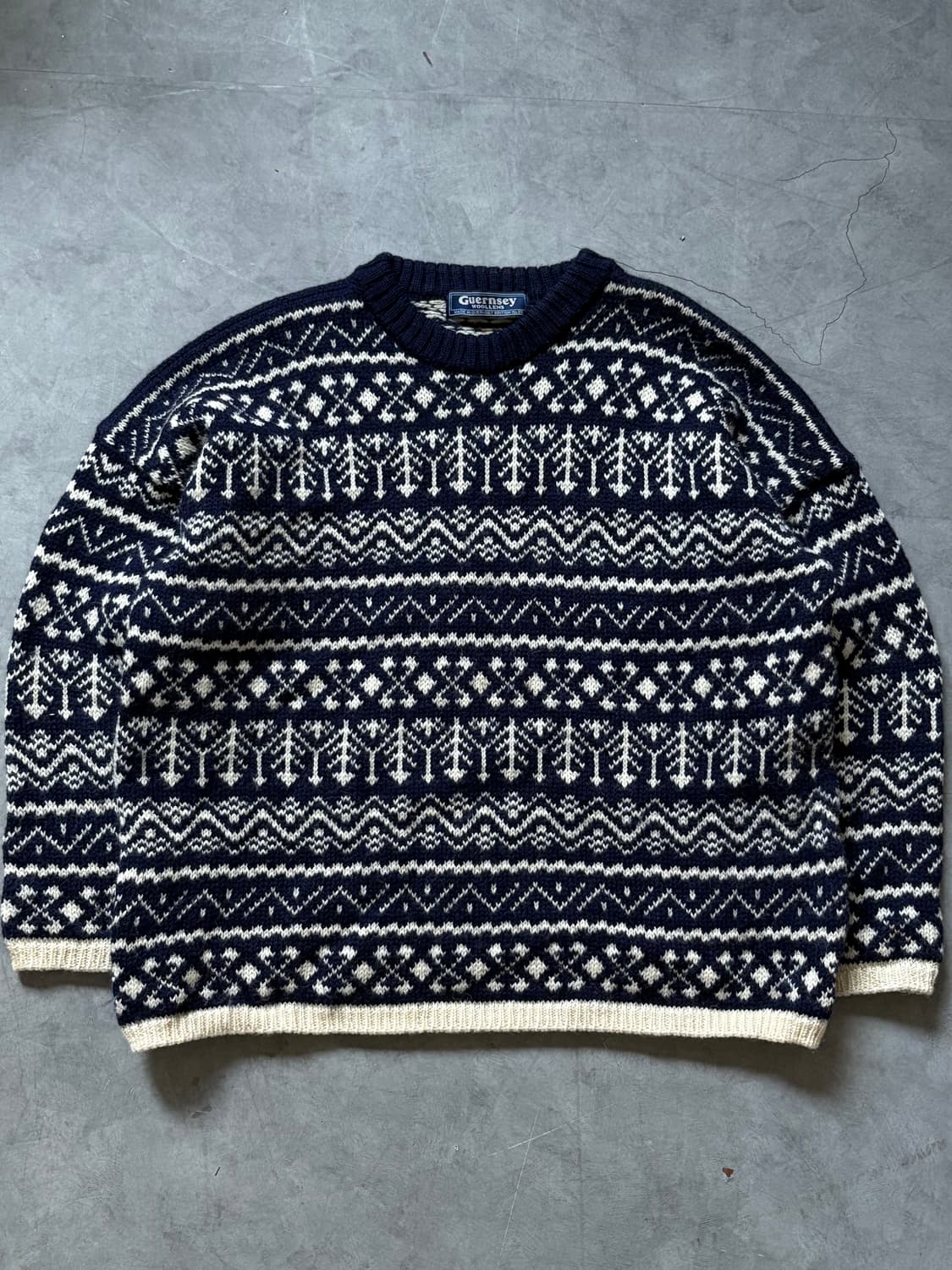 Guernsey Woollens 건지 울른스 피셔맨 노르딕 스웨터 상품이미지1