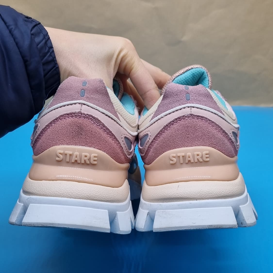 스테어 컨택트런 여성운동화230  상품이미지4