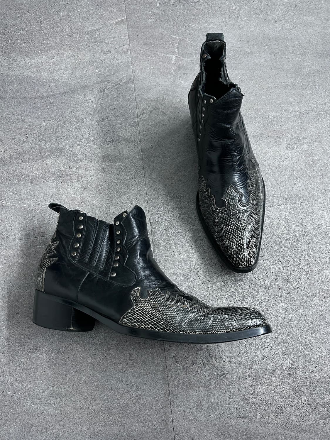 00‘s jpn 스네이크 스킨 판넬  스터드 부츠 상품이미지2
