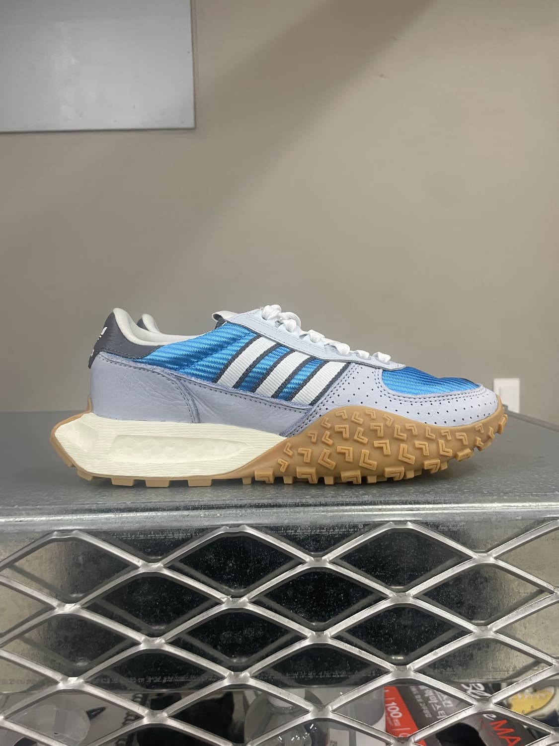 아디다스 레트로피 E5 부스트 225 상품이미지4