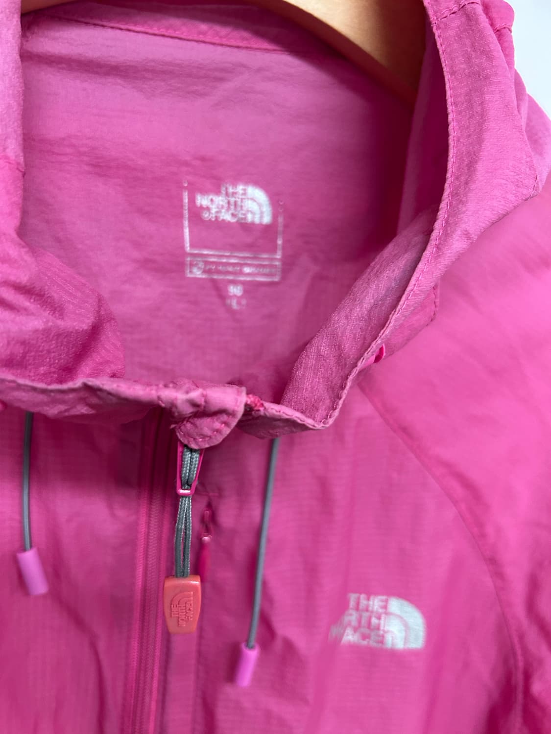 노스페이스 여성 바람막이 90 상품이미지3