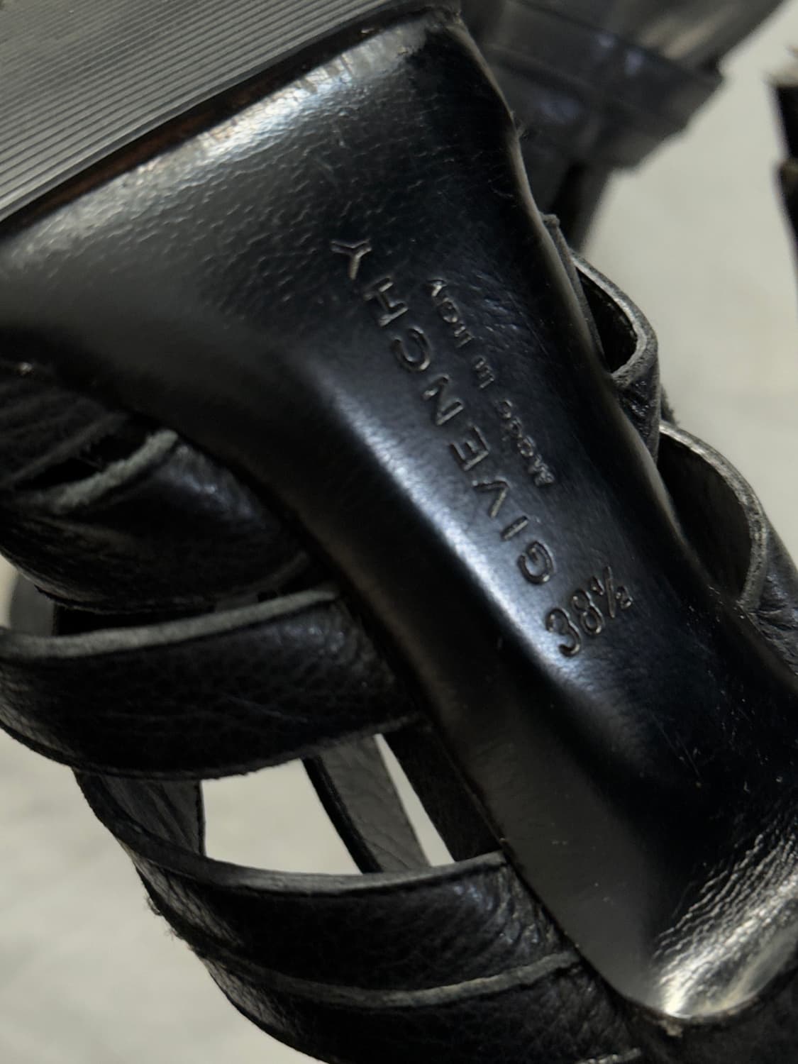 지방시 리카르도 티시 레더 스트랩 샌들 상품이미지3