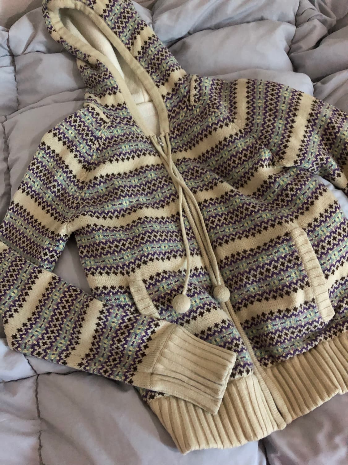 폼폼 니트 후드집업 상품이미지5