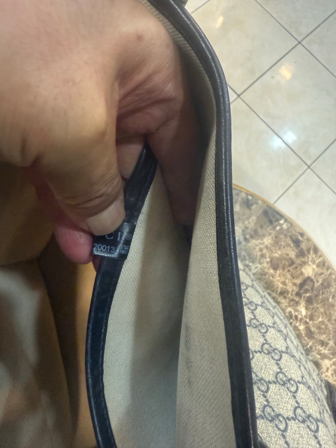 정품 구찌 수프림 카바스 여행용 토트백 팝니다 상품이미지10